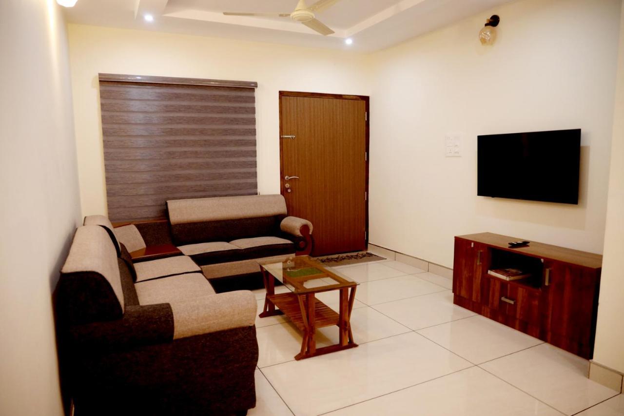 Clover Home Tiruvalla Eksteriør billede